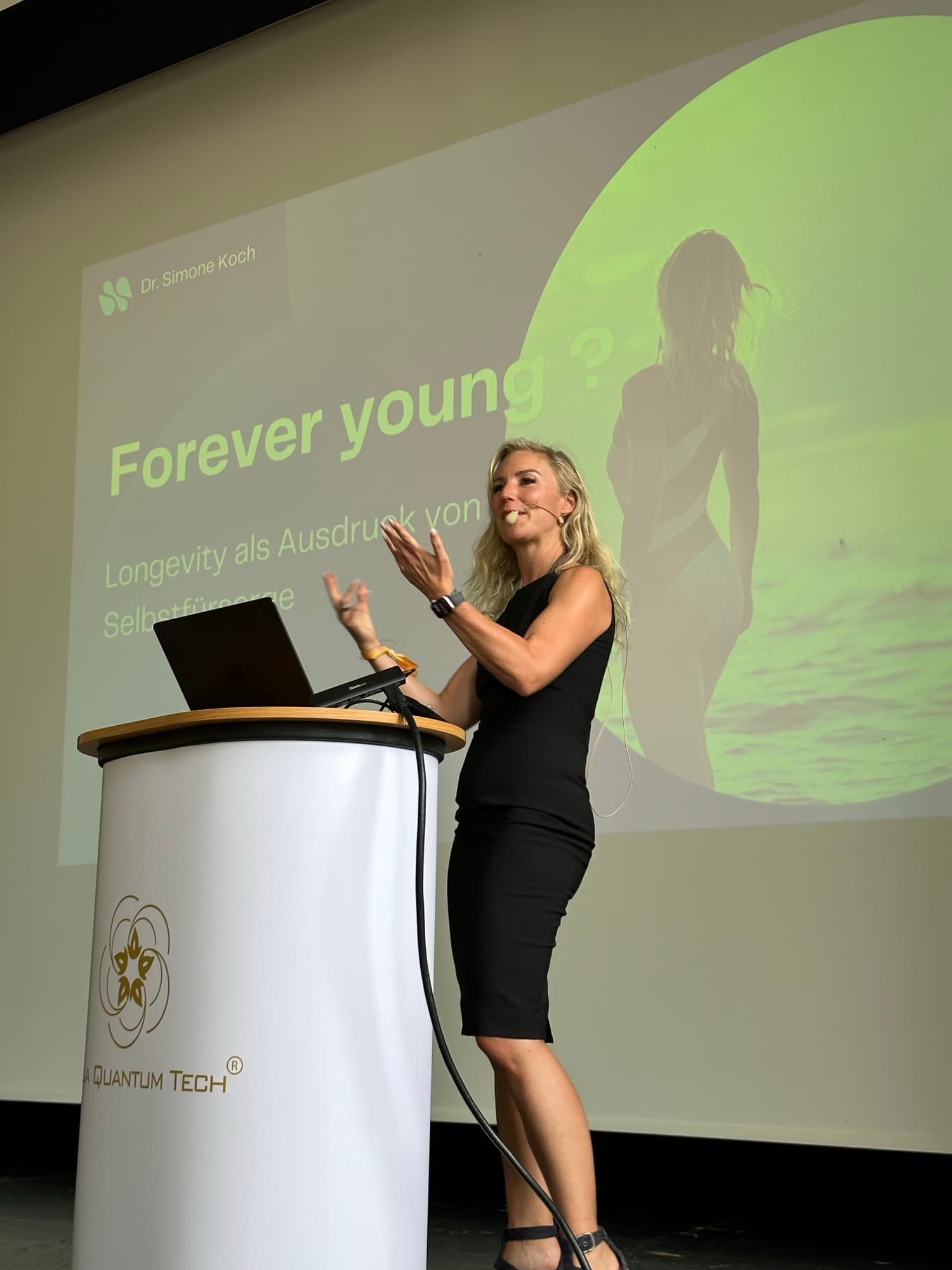 Dr. Simone Koch auf der Bühne 6
